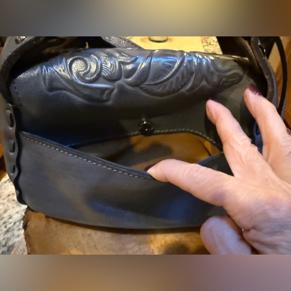 Patricia Nash Rose Tooling Collection Micaela Floral Leather Bag. NWOT - Picture 6 of 15